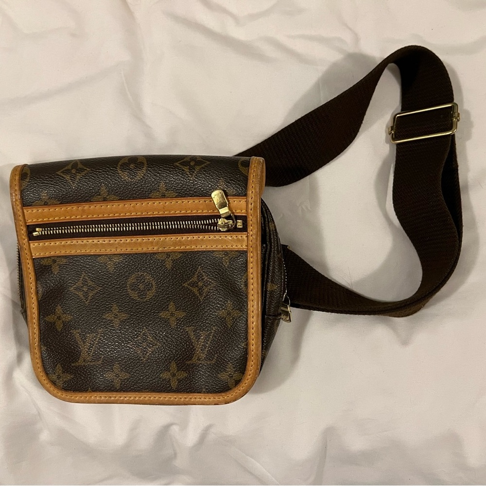 Authentic Louis Vuitton Monogram Bosphore Belt Bag